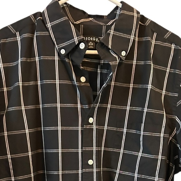 George,‎ large, black and white button down shirt - Picture 3 of 7